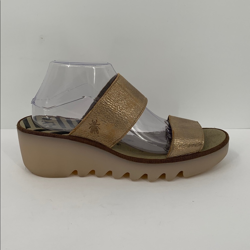 Fly London Besy platform wedge sandal metallic gold double strap lug women 41 10